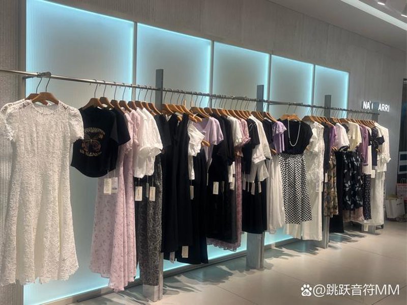 瑞高全服装：时尚潮流的代名词
